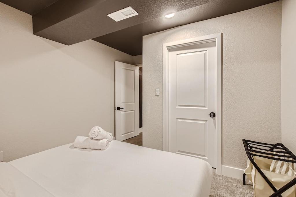 Heights Hideaway - Great Location - Game And Movie Room Westminster Exterior foto